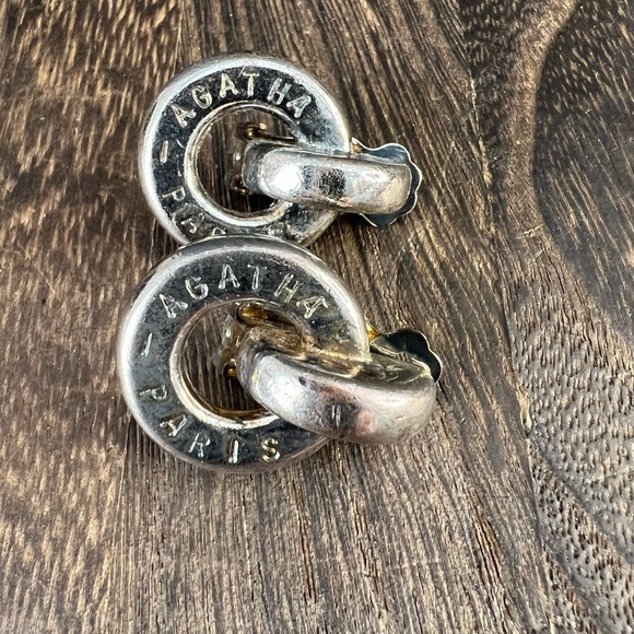 Vintage Agatha Paris Silver Tone Clip On Earrings B29 - Picture 2 of 4
